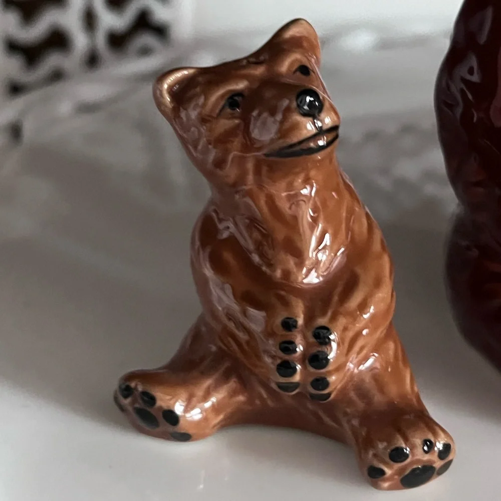 Charming Brown Bear and Cub Salt & Pepper Shaker Set Ceramic